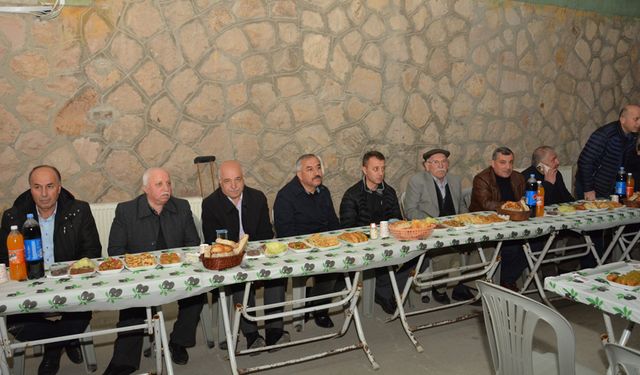 Alaca Belediyesi'nden personellerine iftar yemeği