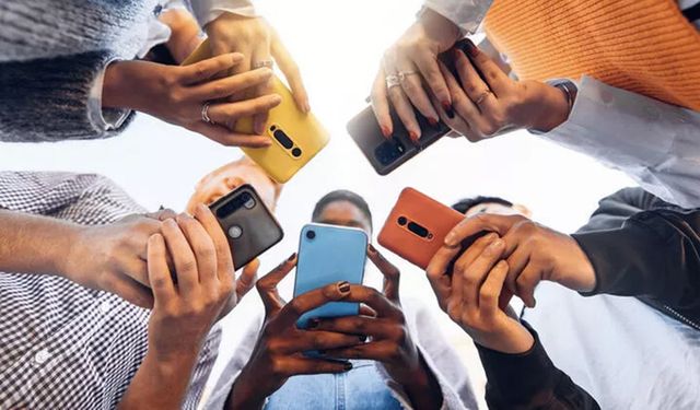 Ekonomiye kazandırılan Yenilenmiş cep telefonlarının sayısı artıyor