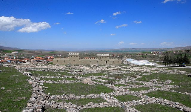 8 Bin yıllık zaman yolculuğu: Hititlerin başkenti Hattuşa, İlkbaharla uyanıyor!