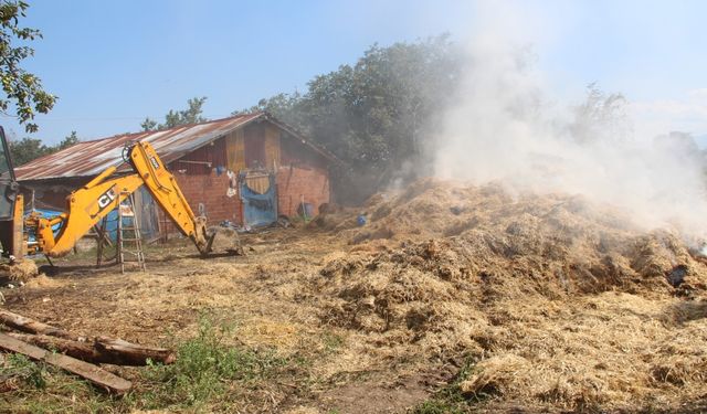 Amasya'da yangın sonucu 10 ton saman kullanılamaz hale geldi