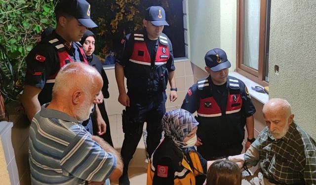 Türkeli ilçesinde kaybolan yaşlı adam jandarma ekiplerince bulundu