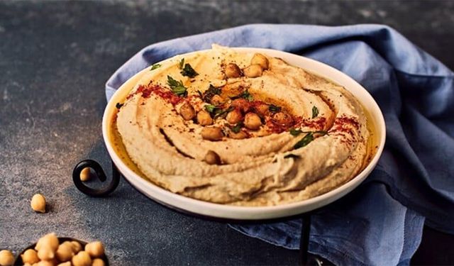Arap mutfağının efsane lezzeti: Evde Humus tarifi