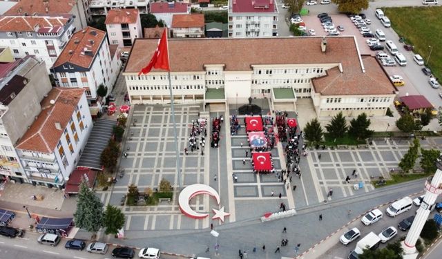19 Mayıs ilçesinde Cumhuriyet Yürüyüşü gerçekleştirildi