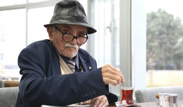 Evinden çıkamayan yaşlılar "büyükler kreşi"nde sosyalleşme imkanı buluyor