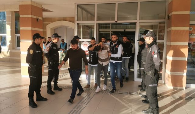 GÜNCELLEME - Kastamonu'da oyuncak ayının içinde uyuşturucu bulunmasıyla ilgili 4 zanlı tutuklandı