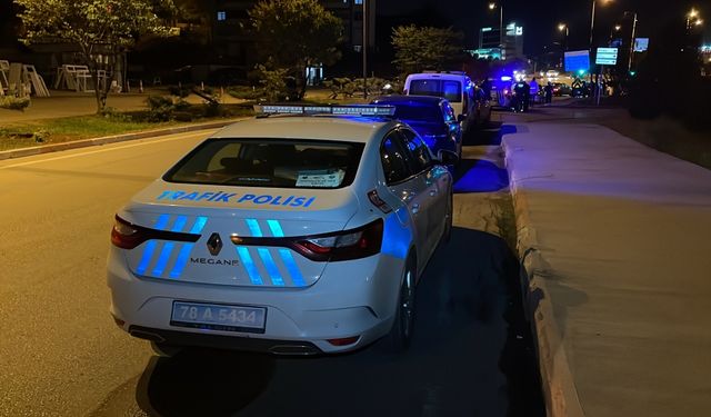 Karabük'te otomobille çarpışan elektrikli mini aracın sürücüsü yaralandı