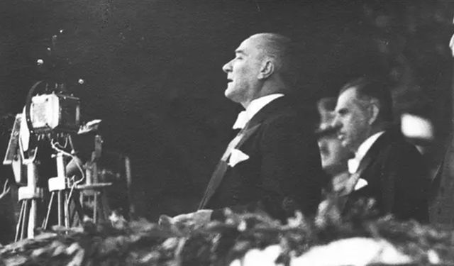1938'den bu yana bir milletin gözyaşları: Mustafa Kemal Atatürk