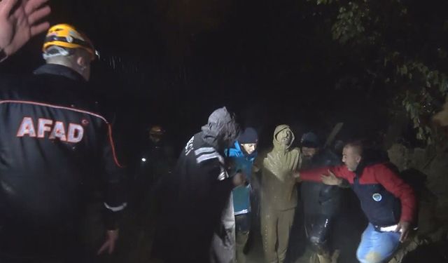 Zonguldak'ta ikinci heyelan felaketi: AFAD ekipleri göçük altında kaldı, Çorum AFAD bölgeye sevk edildi
