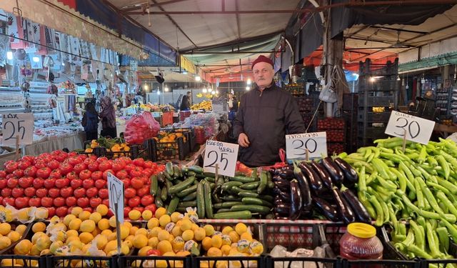 Bafra'da pazarcı esnafı satışlardan memnun