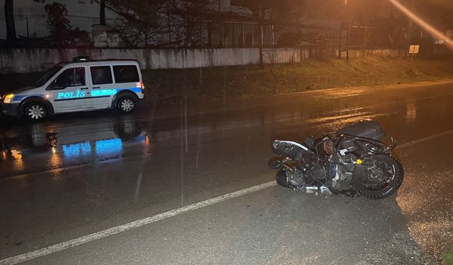 Karabük'te minibüsle çarpışan motosikletli kurye öldü