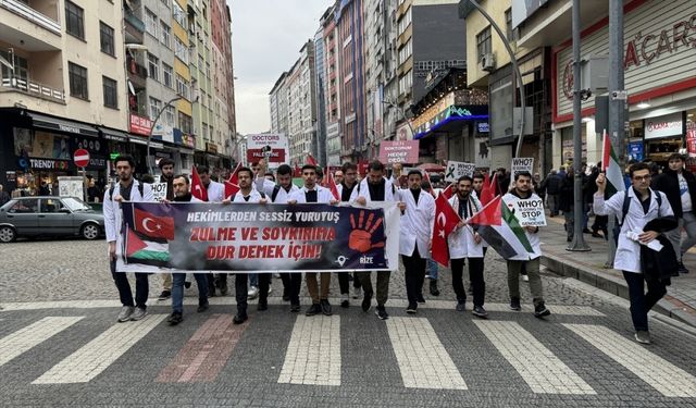 Rize'de doktor adayları, Trabzon'da çocuklar Gazze için yürüdü