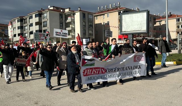 Sakarya ve Karabük'te İsrail'in Gazze'ye yönelik saldırıları protesto edildi