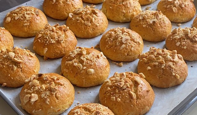 Ağızda leblebi tozu gibi dağılan kurabiyenin sırrı çözüldü: 10 Dakikada Anne Kurabiyesi tarifi