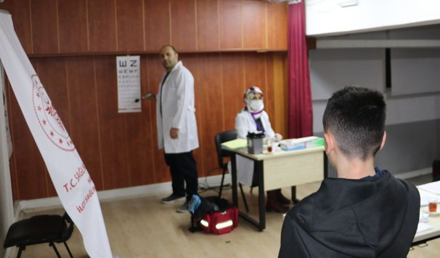 Havza'da öğrenciler sağlık taramasından geçirildi