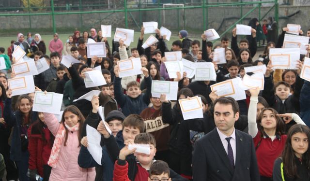 Taşova'da 3 bin 452 öğrenci yarıyıl tatiline girdi