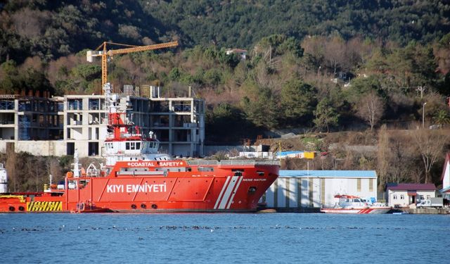 Zonguldak'ta fırtınada batan geminin kayıp 7 personeli 48 gündür aranıyor