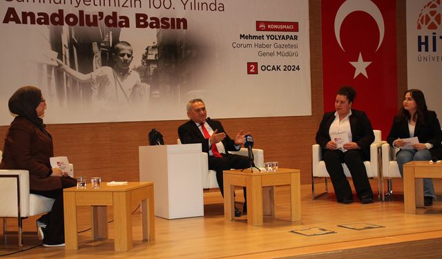 Mehmet Yolyapar, Hitit Üniversitesi'nde geleceğin gazetecileriyle buluştu