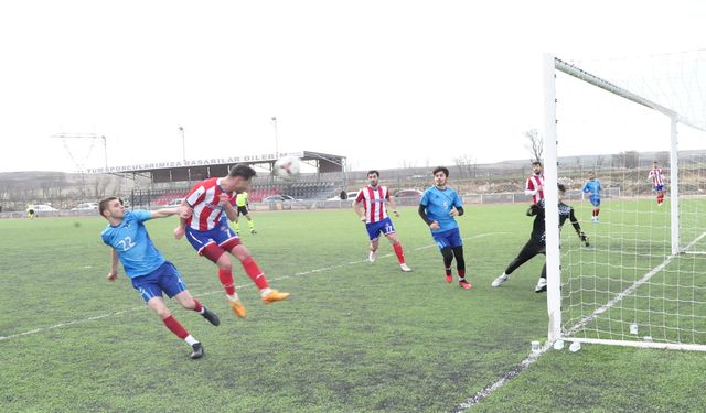 BAL liginde gol yağmuru: Gülabibeyspor, Alaca Belediyespor'a gol oldu yağdı