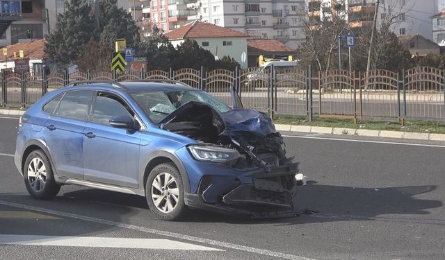 Ankara’da korkunç kaza! Karşıdan karşıya geçmeye çalışan aileye araç çarptı: 3 ölü, 1 yaralı
