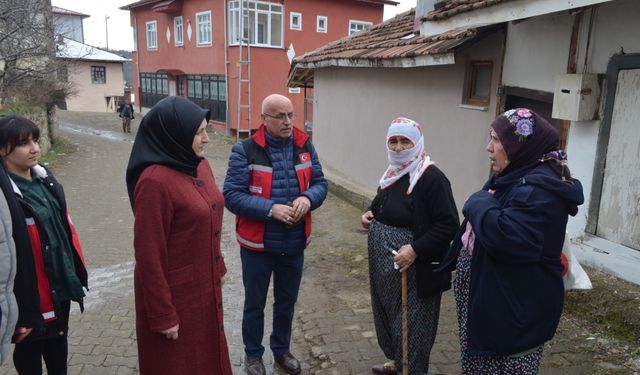 Aile ve Sosyal Hizmetler İl Müdürü Boztaş, Günebakan köyünü ziyaret etti