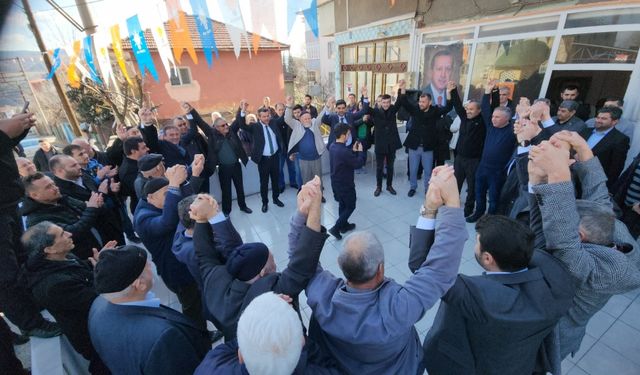 AK Parti Karabük Belediye Başkan adayı Çetinkaya, vatandaşlarla bir araya geldi