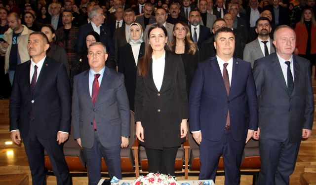 AK Parti'nin Sinop'taki belediye başkan adayları tanıtıldı