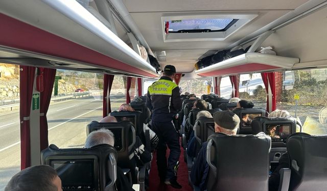 Bolu'da yolcu otobüslerine yönelik emniyet kemeri denetimi