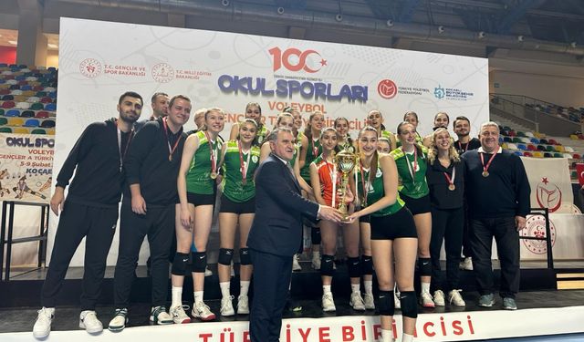 Doğa Koleji, Türkiye Liseler Voleybol Şampiyonası'nda şampiyon oldu