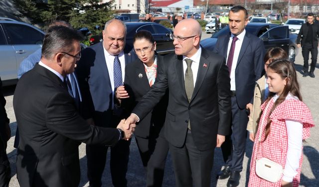 Hazine ve Maliye Bakanı Mehmet Şimşek, Bartın'da ziyaretlerde bulundu