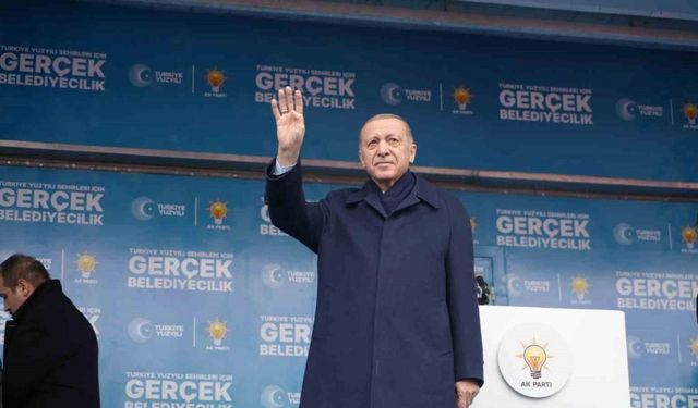 Cumhurbaşkanı Erdoğan: "Dün birlikte yoldaşlık ettiklerini bugün sırtından hançerliyorlar"