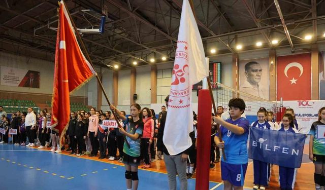 Okul Sporları Voleybol müsabakaları Nevşehir’de başladı
