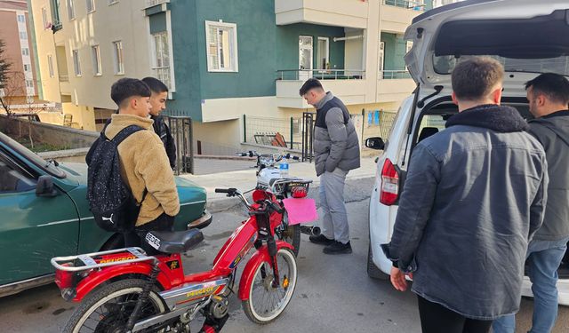 Plakasını gizlemenin bedeli ağır oldu: Çorum'da ehliyetsiz sürücüye 14 bin lira ceza!