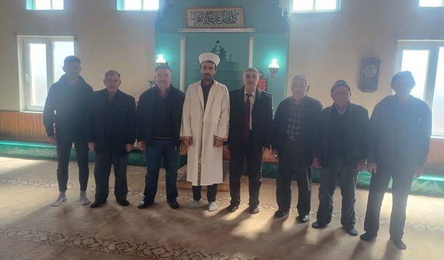 Eyyup Aydın, görevine yeni başlayan din görevlilerimize hayırlı olsun ziyareti