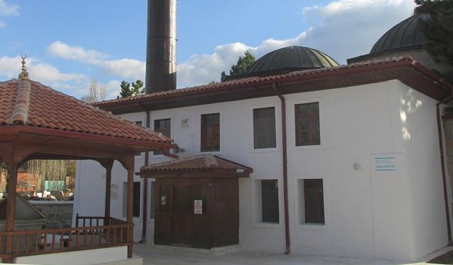 Çorum'un gizli tarihi hazinesi: Abdalata Köyü Camii ve Türbesi