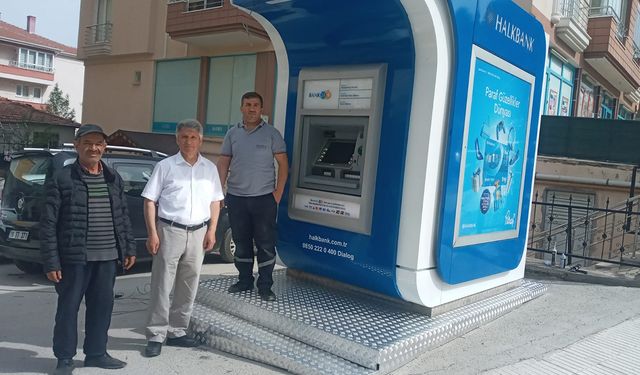 İpek Taksi Kavşağında yeni ATM kurulumu tamamlandı