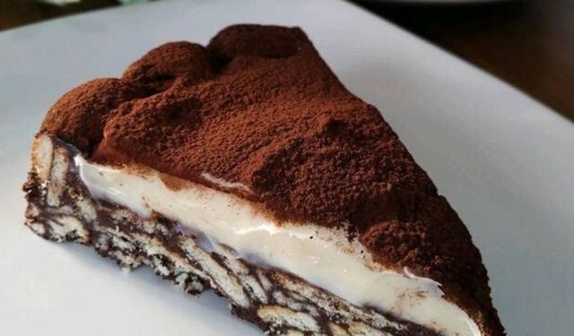 Misafirlerinizi şaşırtacak Kremalı Mozaik Pasta tarifi! Hızlı ve pratik