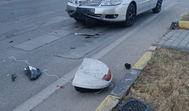Karabük'te otomobille çarpışan motosikletteki 2 kişi yaralandı
