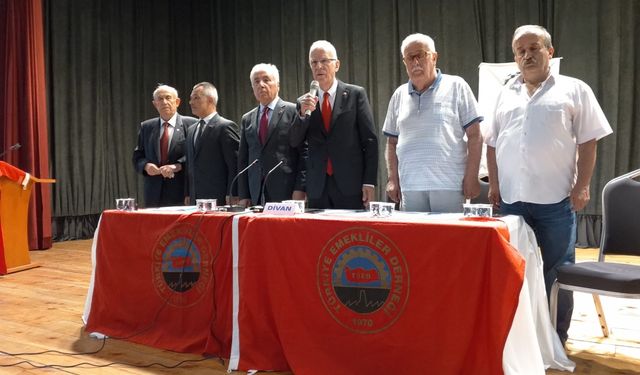 Türkiye Emekliler Derneği Karadeniz Ereğli Şubesi Başkanı Ayhan, güven tazeledi