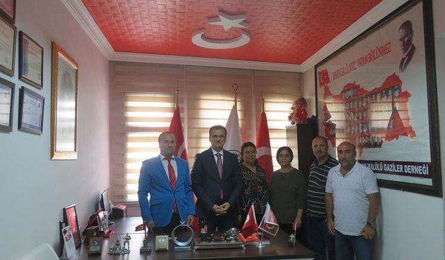 Manisa'ya atanan Kaymakam Güldoğan'dan veda ziyaretleri