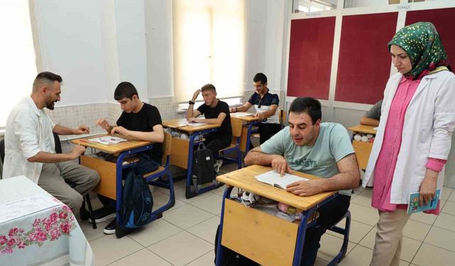 Başkan Altay: "Özel öğrencilerimizi özel Genç KOMEK Yaz Okulu’nda yeteneklerini keşfediyor"