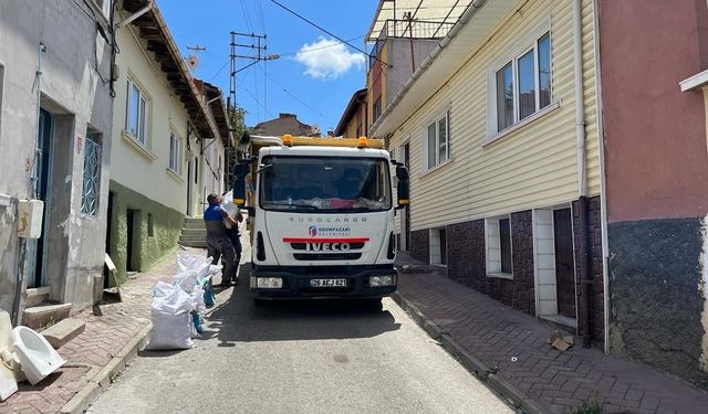 Odunpazarı Belediyesi’nden "Çöp Çıkartma Saatlerine Dikkat" açıklaması