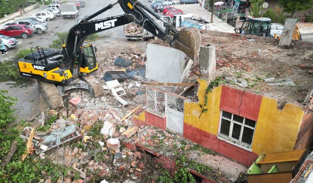 Çorum'da yolları genişliyor, trafik rahatlıyor