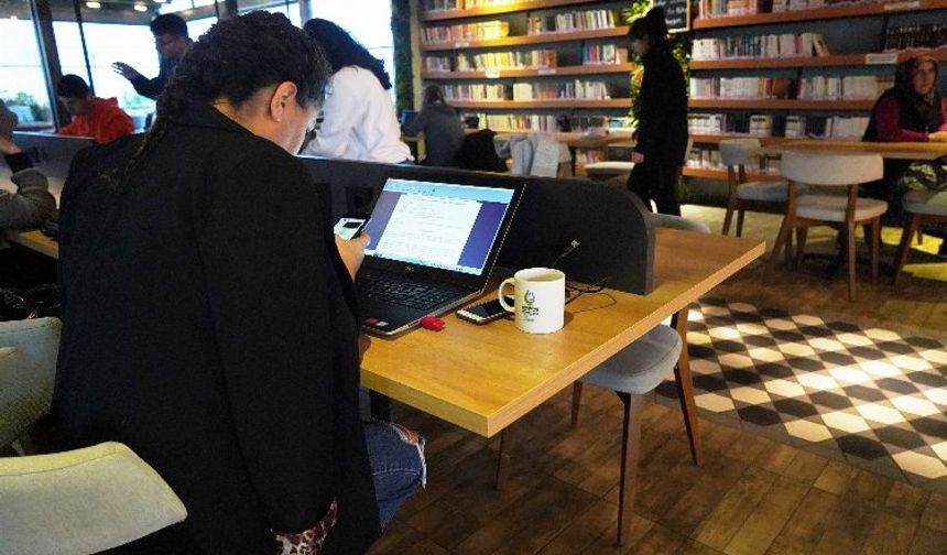 Akse Kitap Kahve’ye büyük ilgi