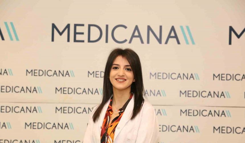 Diyetisyen Merve Sena Nazlı: "Bitki çaylarının fazlası olumsuz etkilere sebep olabilir"