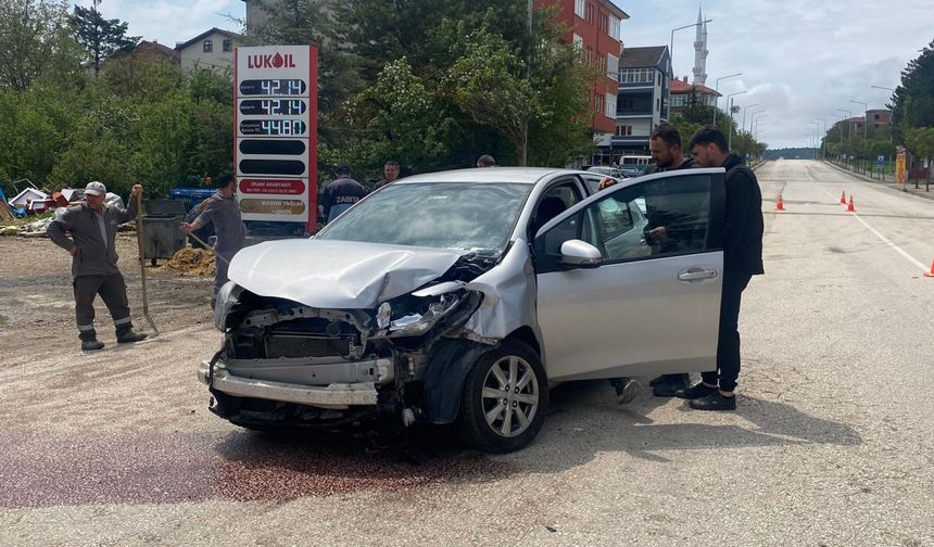 Karabük'te tırla çarpışan otomobilin sürücüsü yaralandı