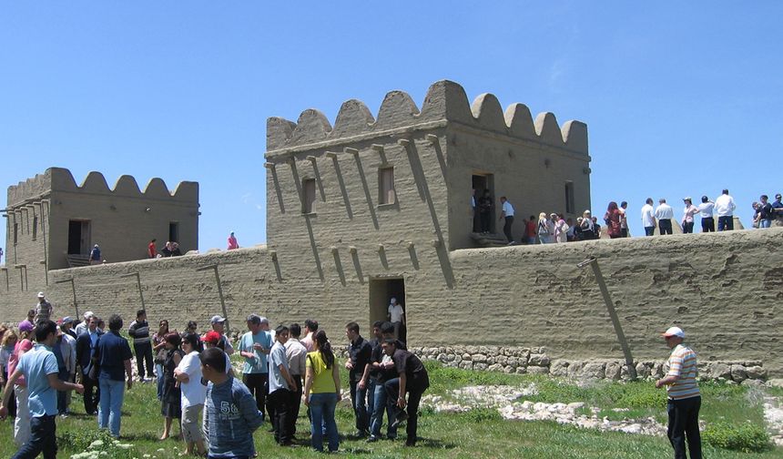 Çorum'un antik şehirleri bayramda ziyaretçi akınına uğradı