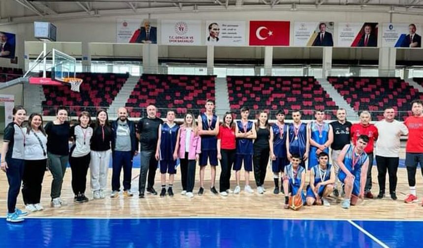 Çorum Okul Sporlarından muhteşem final: Basketbol Şampiyonları belli oldu!