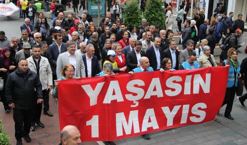 Sakarya ve çevre illerde 1 Mayıs Emek ve Dayanışma Günü kutlandı