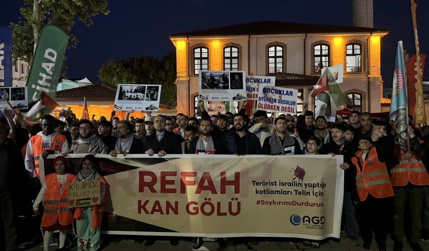 Sakarya ve Düzce'de İsrail'in Gazze'ye yönelik saldırıları protesto edildi