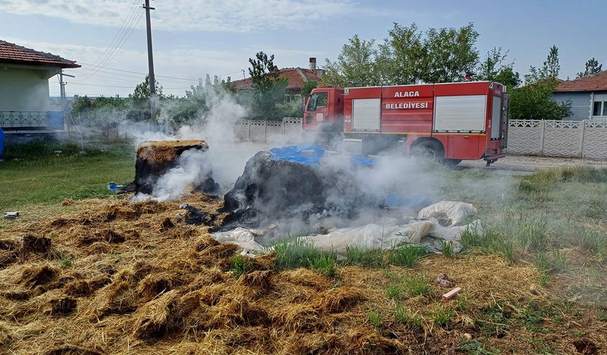 Alaca'da yangın faciası: Saman balyaları alev alev yandı!